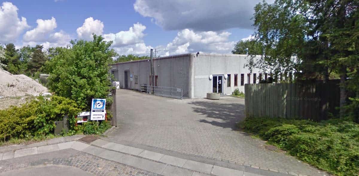 Hos os kan du leje en badekabine